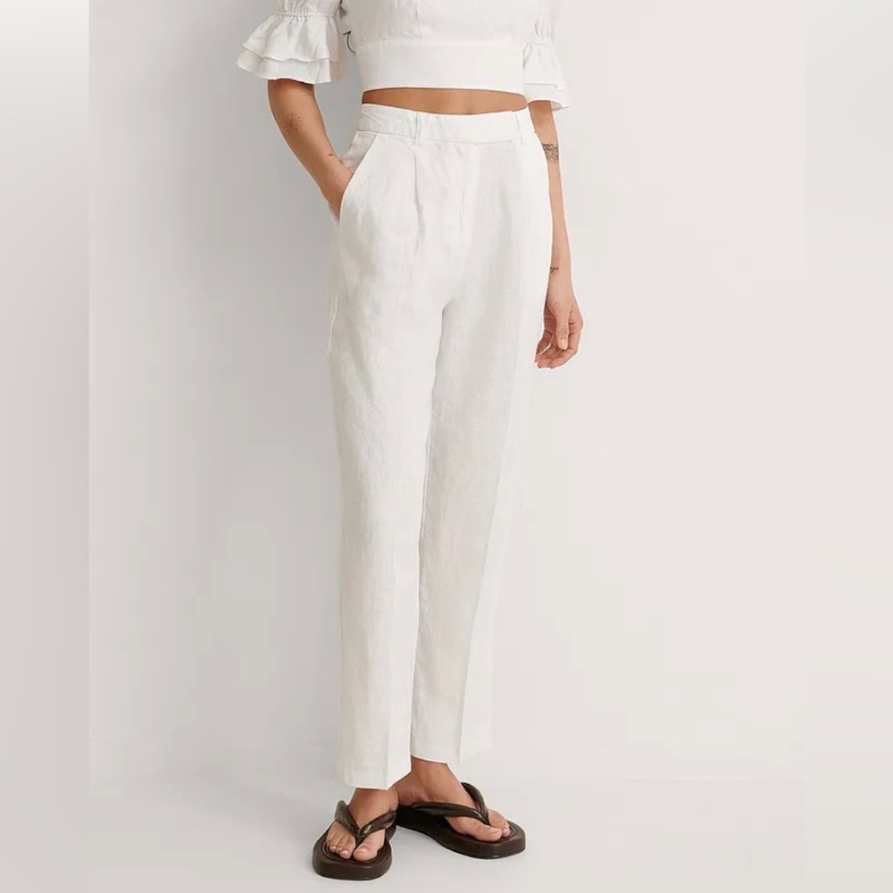 NWT NAKD - white linen cropped pants, size US 6